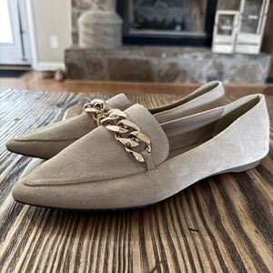Elegant Beige Loafers with Gold Chain Accent